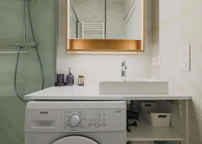 Modern -1br-3p-ternes *