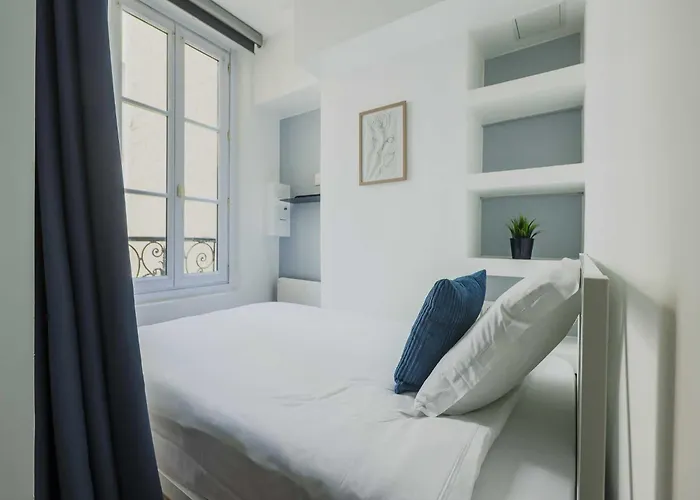 Modern -1br-3p-ternes